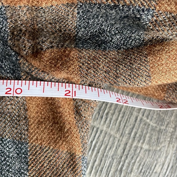 Woolrich shirt size Medium women's cotton button up gray and yellow - Picture 6 of 8